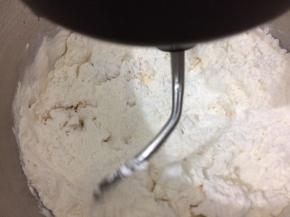 用一档揉均，在调到二档揉出薄膜