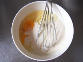 加入适量五香粉