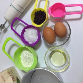 将材料准备好，所需要用到的模具、工具都要干净无水无油的