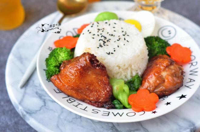 酱烧鸡肉饭