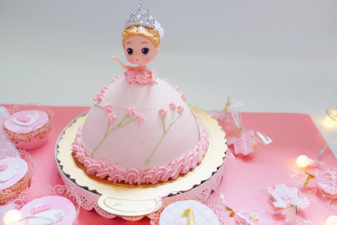 少女心萌萌哒芭比蛋糕