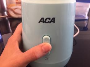 插上电源，长按按钮，时间自已按粗细程度，时间长细，时间短有颗粒