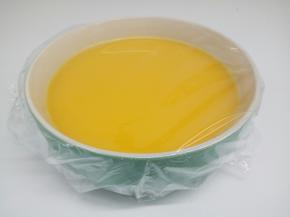 盖保鲜膜，防止水蒸气低落，