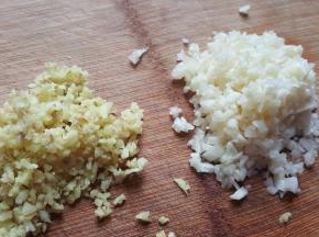 切姜蒜蓉，也可取其汁