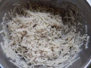 粉条提前泡好切碎