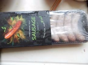 珍妮香肠拿出来解冻