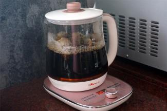 30克锡兰红茶，700毫升清水，煮6分钟左右。