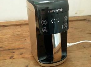老人选择果蔬键