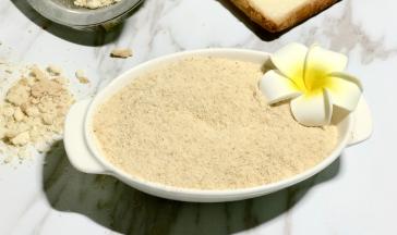 最后成品面包糠，稍微细了些，不过不要紧，一样用