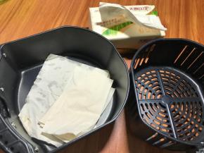 今天用空气炸锅去做，把内胆擦干净备用