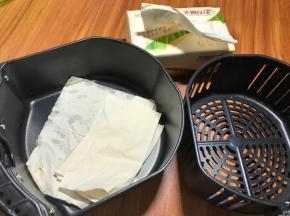 今天用空气炸锅去做，把内胆擦干净备用