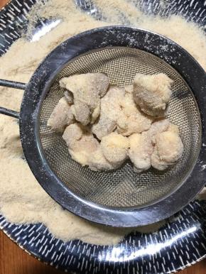 找个粗筛，筛出多余的面包糠