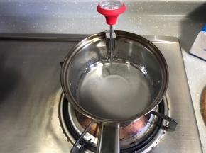 细砂糖加水效果加热至118度