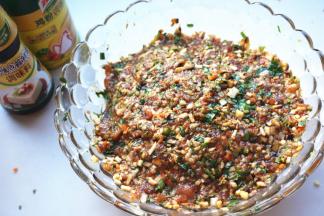 再次拌匀，馅料就做好了。