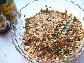 再次拌匀，馅料就做好了。