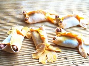 都做好了金鱼蒸饺。