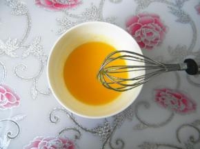 搅拌均匀即可，无需达到乳化状态