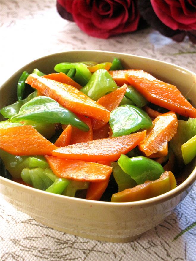 素炒青椒胡萝卜