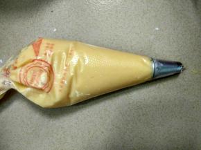 面糊装入裱花袋。