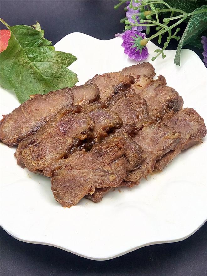 卤牛肉