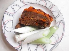 把香辣料和葱备用。