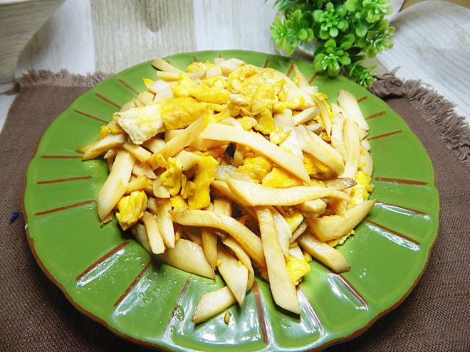 杏鲍菇炒鸡蛋