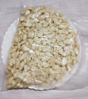 装入袋子放入冰箱冷冻室里冻