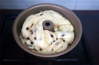 面团发酵至八九分满即可。