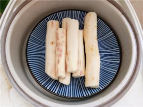 放入锅中蒸熟。