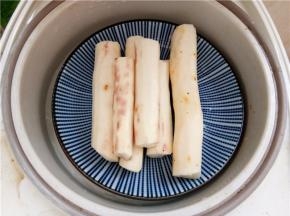 放入锅中蒸熟。