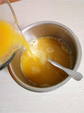 打好的米糊倒出即可享用。