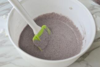 搅拌均匀到无颗粒状态