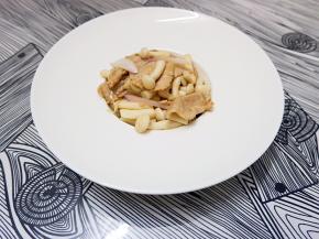 出锅，吃吧。简单好吃。