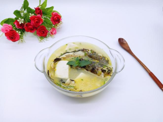 豆腐昂刺鱼汤