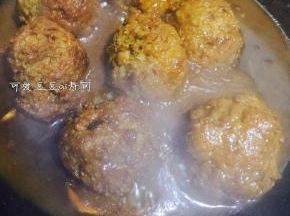 12. 等到锅中汤汁收的差不多时，就可以盛出装盘啦