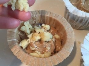 撒上金宝酥粒