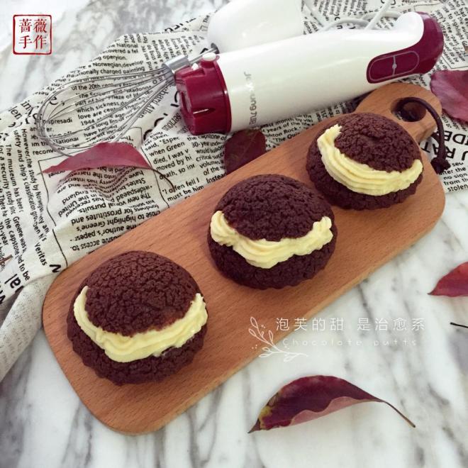 要不要来一份满满馅料的巧克力酥皮泡芙