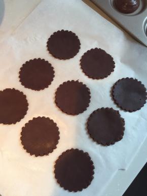 放冰箱冷藏备用(如有剩下一些边角料不要丢,可以冻起来下次继续用)