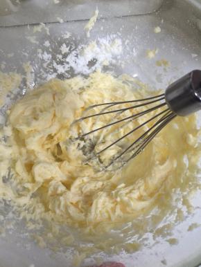 打发成微微发白