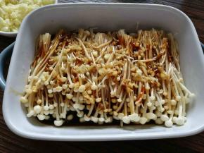 腌渍12分钟入味。