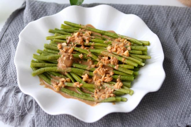 麻汁蒜泥拌豆角