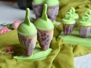 模具放在凉水下一冲，就能顺利脱模