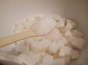 放2勺盐，（口味轻的放一勺）