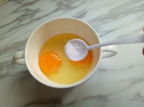 加入盐(根据个人口味)