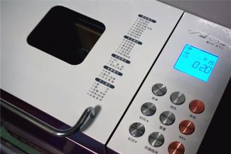 我用的是柏翠PE8500W，用的是程序15imix，揉面时间20分钟。