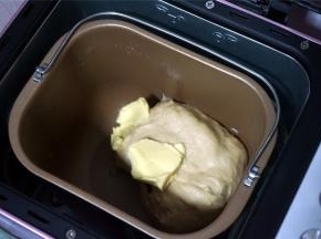 程序结束后放入软化的黄油，然后再次启动imix程序。