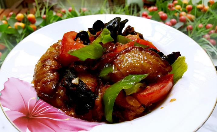 木耳烧茄子