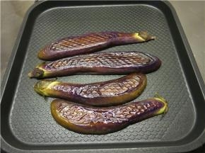 煎烤机提示快速上色时打开盖将茄子翻面