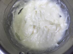 至面糊开始粘稠时关火