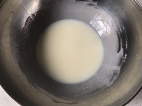 搅拌至完全乳化